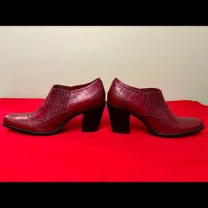 Antonio Melani Deep Red Embossed Leather Bootie Sz 7